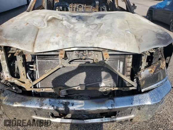 2016 Chevrolet Silverado 3500HD LTZ с VIN 1GC4K0C80GF242162, выставлен на аукционе Copart как лот 61475345 с пробегом Не указан миль и Списание • Salvage title. История ставок и продаж доступна на DreamBid. Изображение 11.