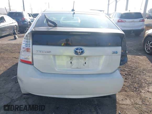 2010 Toyota Prius III with VIN JTDKN3DU2A0239432, listed as a IAAI auction lot 43316580 with 183,029 mi miles and . Bid and sale history available at DreamBid. Image 16.