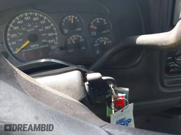 2000 Chevrolet Silverado 1500 LS with VIN 1GCEC14W0YZ154863, listed as a IAAI auction lot 42434909 with 205,767 mi miles and . Bid and sale history available at DreamBid. Image 11.