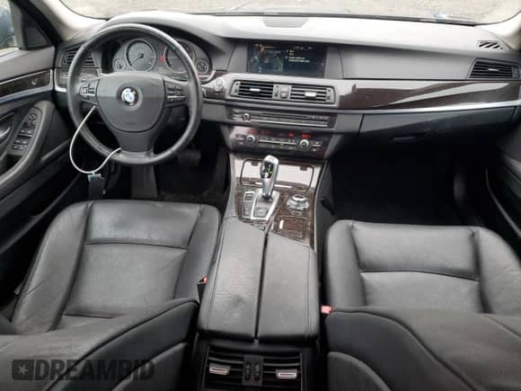 2013 BMW 5 Series 535i xDrive with VIN WBAFU7C53DDU77189, listed as a Copart auction lot 80950105 with 80,560 mi miles and Salvage title. Bid and sale history available at DreamBid. Image 8.