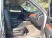 2012 Chevrolet Suburban LTZ с VIN 1GNSCKE08CR245530, выставлен на аукционе IAAI как лот 43255532 с пробегом 214 704 миль миль и . История ставок и продаж доступна на DreamBid. Изображение 5.