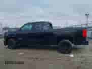 2019 Chevrolet Silverado 1500 LT z VIN 2GCVKPEC8K1230355, wystawiony jako IAAI lot #41124133 z przebiegiem 135 034 mil mil oraz . Historia ofert i sprzedaży dostępna na DreamBid. Obrazek 14.