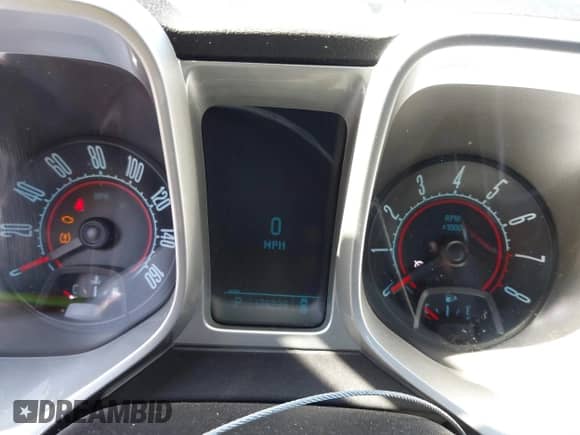 2010 Chevrolet Camaro 2LT z VIN 2G1FC1EV7A9123063, wystawiony jako IAAI lot #43302490 z przebiegiem 176 239 mil mil oraz . Historia ofert i sprzedaży dostępna na DreamBid. Obrazek 7.