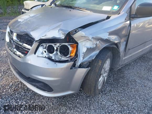 2014 Dodge Grand Caravan SE with VIN 2C4RDGBGXER331969, listed as a IAAI auction lot 42764284 with 55,554 mi miles and . Bid and sale history available at DreamBid. Image 12.