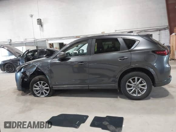 2024 Mazda CX-5 S Preferred z VIN JM3KFBCM6R0417435, wystawiony jako IAAI lot #42401971 z przebiegiem 17 451 mil mil oraz . Historia ofert i sprzedaży dostępna na DreamBid. Obrazek 14.