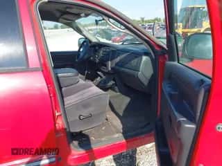 2003 Dodge 1500 ST z VIN 1D7HU18N63J578024, wystawiony jako IAAI lot #43368609 z przebiegiem 135 592 mil mil oraz . Historia ofert i sprzedaży dostępna na DreamBid. Obrazek 5.