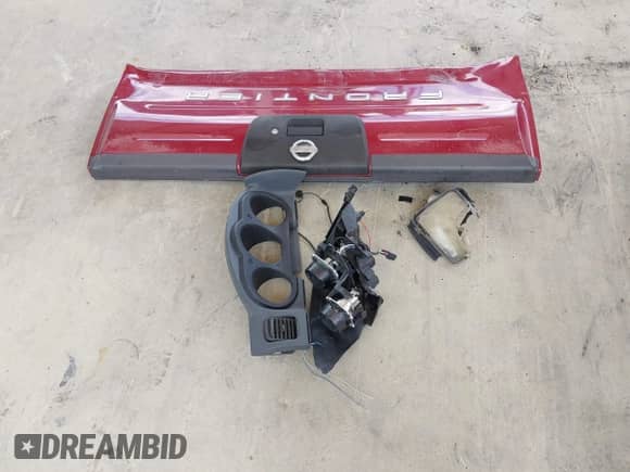 2002 Nissan Frontier XE with VIN 1N6DD26S22C370018, listed as a IAAI auction lot 42756286 with 196,761 mi miles and . Bid and sale history available at DreamBid. Image 11.