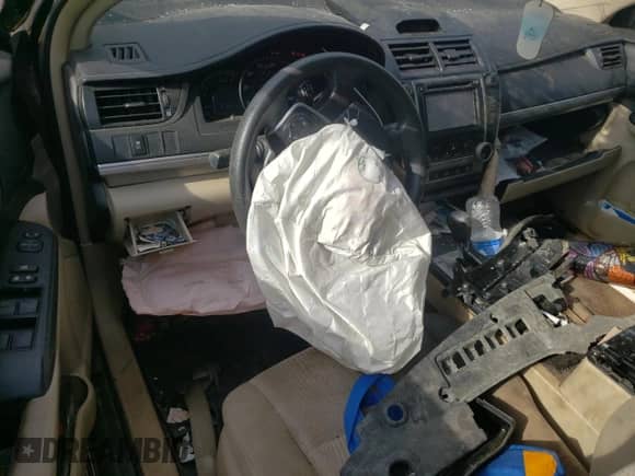 2014 Toyota Camry LE с VIN 4T4BF1FK9ER382780, выставлен на аукционе Copart как лот 83810015 с пробегом 169 042 миль миль и Списание • Salvage title. История ставок и продаж доступна на DreamBid. Изображение 8.