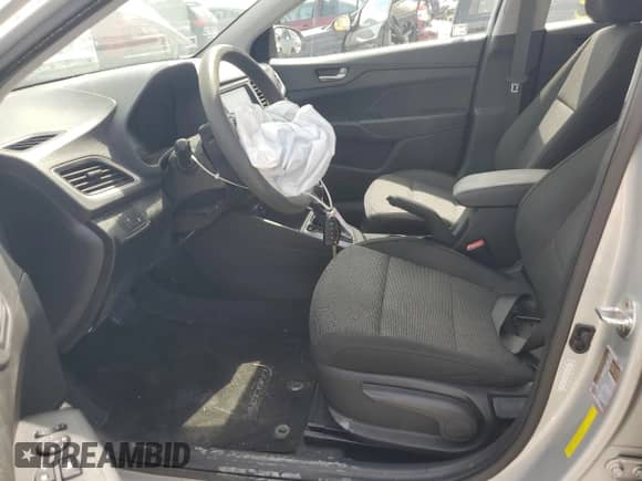 2020 Hyundai Accent SEL z VIN 3KPC24A68LE110128, wystawiony jako Copart lot #82096735 z przebiegiem 24 168 mil mil oraz Szkoda całkowita • Salvage title. Historia ofert i sprzedaży dostępna na DreamBid. Obrazek 7.