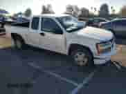 2005 Chevrolet Colorado LS Z85 z VIN 1GCCS198358121524, wystawiony jako Copart lot #85476674 z przebiegiem 303 451 mil mil oraz Szkoda całkowita • Salvage title. Historia ofert i sprzedaży dostępna na DreamBid. Obrazek 4.
