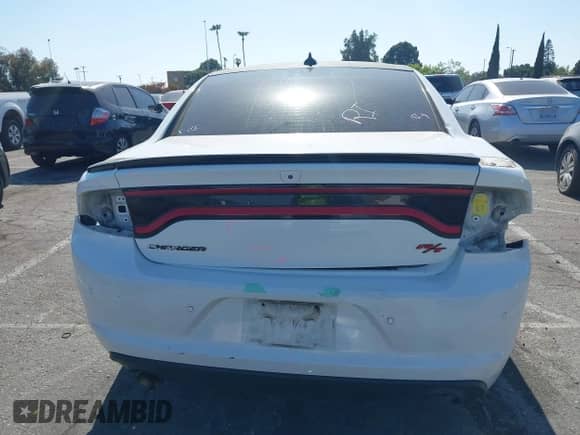 2015 Dodge Charger RT с VIN 2C3CDXCT2FH777143, выставлен на аукционе IAAI как лот 42303147 с пробегом 129 267 миль миль и . История ставок и продаж доступна на DreamBid. Изображение 17.