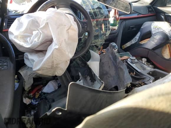 2013 BMW 3 Series 328i xDrive с VIN WBA3B5G58DNS04346, выставлен на аукционе Copart как лот 77405664 с пробегом Не указан миль и На запчасти • Non repairable. История ставок и продаж доступна на DreamBid. Изображение 8.