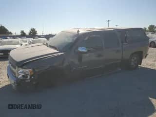 2013 Chevrolet Silverado 1500 LT with VIN 3GCPKSE71DG318964, listed as a Copart auction lot 69113095 with Not provided miles and Salvage title. Bid and sale history available at DreamBid. Image 1.