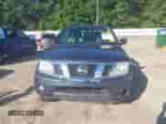 2014 Nissan Frontier Desert Runner z VIN 1N6AD0ER9EN745515, wystawiony jako IAAI lot #42321118 z przebiegiem 116 950 mil mil oraz . Historia ofert i sprzedaży dostępna na DreamBid. Obrazek 12.