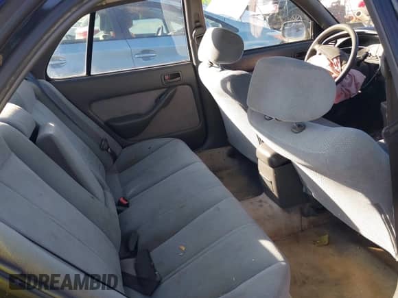 1995 Toyota Camry LE z VIN JT2SK12E7S0322678, wystawiony jako IAAI lot #38625725 z przebiegiem 216 598 mil mil oraz . Historia ofert i sprzedaży dostępna na DreamBid. Obrazek 8.