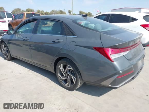 2025 Hyundai Elantra SEL Convenience with VIN KMHLS4DG7SU920270, listed as a IAAI auction lot 43511457 with 23,754 mi miles and . Bid and sale history available at DreamBid. Image 3.