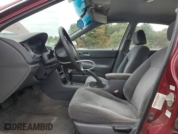 1997 Honda Accord LX with VIN 1HGCD5631VA013813, listed as a Copart auction lot 82358615 with 99,899 mi miles and Clean title. Bid and sale history available at DreamBid. Image 7.