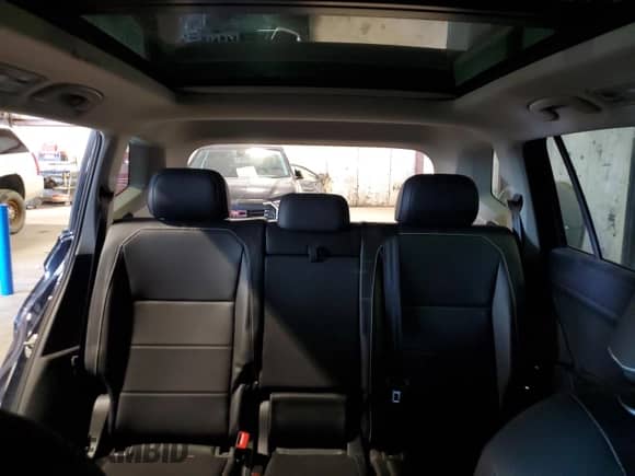 2021 Volkswagen Tiguan SE z VIN 3VV2B7AX3MM116997, wystawiony jako Copart lot #80157365 z przebiegiem 28 017 mil mil oraz Szkoda całkowita • Salvage title. Historia ofert i sprzedaży dostępna na DreamBid. Obrazek 10.