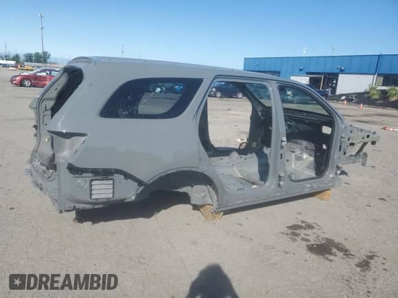 2022 Dodge Durango SRT 392 z VIN 1C4SDJGJ6NC187767, wystawiony jako Copart lot #63573355 z przebiegiem Nie podano mil oraz Nie do naprawy • Non repairable. Historia ofert i sprzedaży dostępna na DreamBid. Obrazek 3.