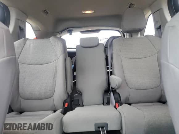 2024 Toyota Sienna LE with VIN 5TDKRKEC1RS201395, listed as a Copart auction lot 85495715 with 21,034 mi miles and Salvage title. Bid and sale history available at DreamBid. Image 10.