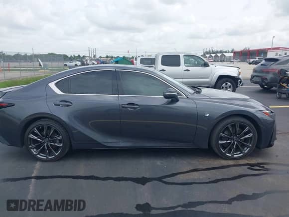 2022 Lexus IS 350 F Sport z VIN JTHGZ1B21N5054862, wystawiony jako IAAI lot #42446855 z przebiegiem 26 283 mil mil oraz . Historia ofert i sprzedaży dostępna na DreamBid. Obrazek 14.