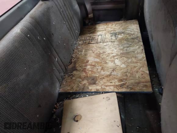 1998 Chevrolet Silverado 2500 с VIN 1GCGK29R7WE178053, выставлен на аукционе IAAI как лот 42347330 с пробегом 176 168 миль миль и . История ставок и продаж доступна на DreamBid. Изображение 8.