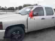 2011 Chevrolet Silverado 1500 LS z VIN 3GCPKREA4BG390355, wystawiony jako IAAI lot #42206957 z przebiegiem 153 766 mil mil oraz . Historia ofert i sprzedaży dostępna na DreamBid. Obrazek 6.