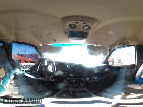 2003 Chevrolet Silverado 2500HD LS с VIN 1GCHK23U03F180167, выставлен на аукционе IAAI как лот 43408229 с пробегом Не указан миль и . История ставок и продаж доступна на DreamBid. Изображение 18.