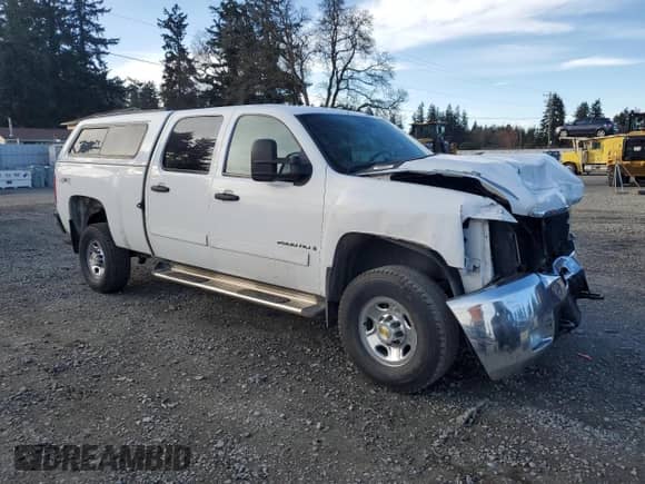 2007 Chevrolet Silverado 2500HD 1LT with VIN 1GCHK23K77F555945, listed as a Copart auction lot 47702665 with 112,326 mi miles and Salvage title. Bid and sale history available at DreamBid. Image 4.