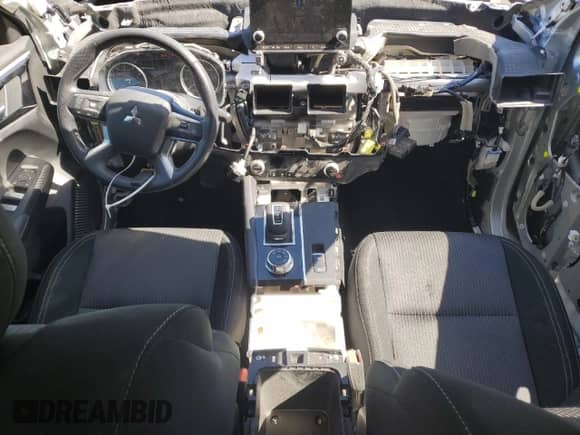 2024 Mitsubishi Outlander ES with VIN JA4J3UA85RZ024580, listed as a Copart auction lot 72012785 with 12,832 mi miles and Salvage title. Bid and sale history available at DreamBid. Image 8.