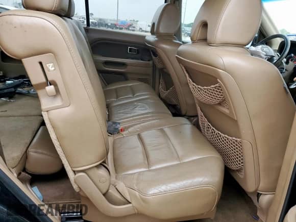 2006 Honda Pilot EX-L с VIN 5FNYF28616B002582, выставлен на аукционе Copart как лот 56574665 с пробегом 219 243 миль миль и Списание • Salvage title. История ставок и продаж доступна на DreamBid. Изображение 11.