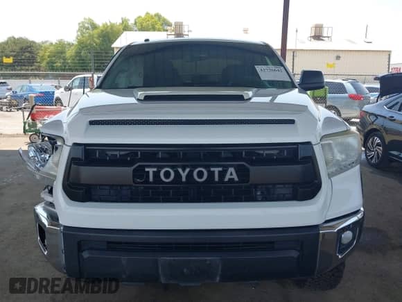2017 Toyota Tundra SR5 z VIN 5TFDY5F10HX601399, wystawiony jako IAAI lot #42736642 z przebiegiem 117 423 mil mil oraz . Historia ofert i sprzedaży dostępna na DreamBid. Obrazek 12.