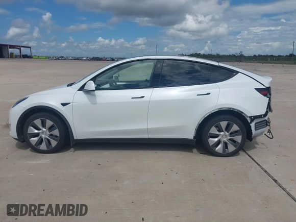 2023 Tesla Model Y Long Range с VIN 7SAYGDEE3PA131154, выставлен на аукционе IAAI как лот 43296131 с пробегом 26 783 миль миль и . История ставок и продаж доступна на DreamBid. Изображение 14.