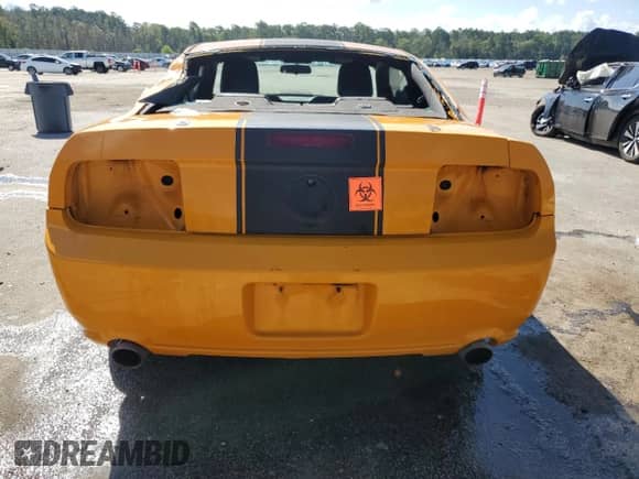 2007 Ford Mustang GT Deluxe z VIN 1ZVFT82H175224035, wystawiony jako Copart lot #65932575 z przebiegiem 126 200 mil mil oraz Szkoda całkowita • Salvage title. Historia ofert i sprzedaży dostępna na DreamBid. Obrazek 6.