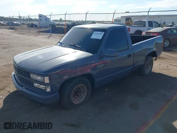 1989 Chevrolet Silverado 1500 с VIN 1GCDC14K5KZ226642, выставлен на аукционе IAAI как лот 43309499 с пробегом 238 438 миль миль и . История ставок и продаж доступна на DreamBid. Изображение 2.