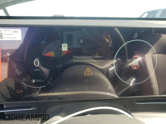 2025 Hyundai Kona Limited с VIN KM8HE3A33SU217872, выставлен на аукционе Copart как лот 57640245 с пробегом 554 миль миль и Списание • Salvage title. История ставок и продаж доступна на DreamBid. Изображение 9.