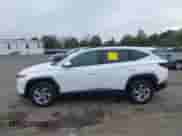 2024 Hyundai Tucson SEL z VIN 5NMJBCDE8RH400438, wystawiony jako IAAI lot #43324604 z przebiegiem 18 059 mil mil oraz . Historia ofert i sprzedaży dostępna na DreamBid. Obrazek 14.