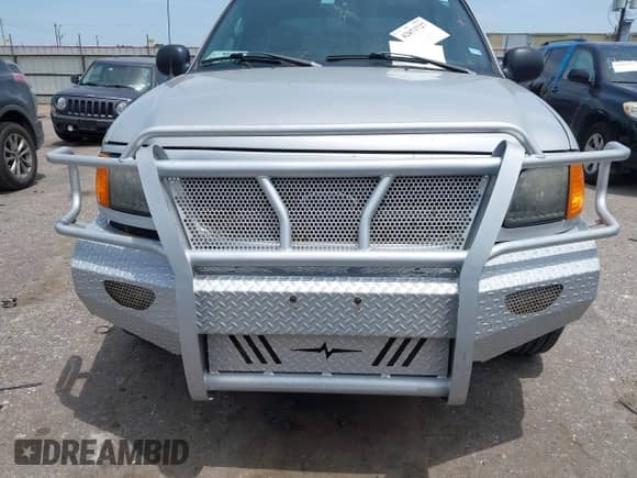 2004 Ford F-150 XL z VIN 2FTRX17294CA54959, wystawiony jako IAAI lot #42871727 z przebiegiem Nie podano mil oraz . Historia ofert i sprzedaży dostępna na DreamBid. Obrazek 12.