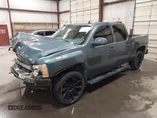 2010 Chevrolet Silverado 1500 LS z VIN 3GCRKREA3AG192129, wystawiony jako IAAI lot #42850373 z przebiegiem 113 686 mil mil oraz . Historia ofert i sprzedaży dostępna na DreamBid. Obrazek 2.