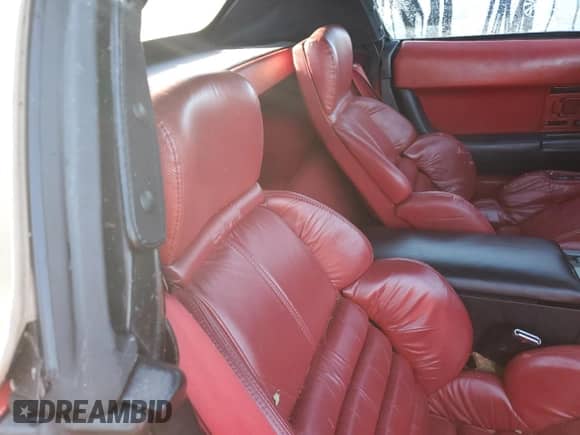 1990 Chevrolet Corvette with VIN 1G1YY338XL5109595, listed as a Copart auction lot 76587844 with 89,623 mi miles and Clean title. Bid and sale history available at DreamBid. Image 10.