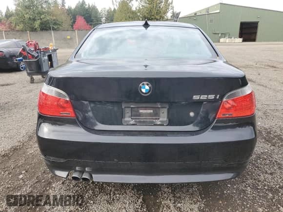 2007 BMW 5 Series 525i with VIN WBANE53577CW66306, listed as a Copart auction lot 87458205 with 175,473 mi miles and Salvage title. Bid and sale history available at DreamBid. Image 6.