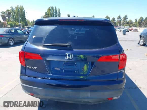 2016 Honda Pilot EX с VIN 5FNYF5H38GB021171, выставлен на аукционе IAAI как лот 42897799 с пробегом Не указан миль и . История ставок и продаж доступна на DreamBid. Изображение 16.