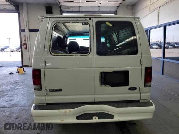2001 Ford Econoline Cargo с VIN 1FTRE14291HA69623, выставлен на аукционе Copart как лот 50031845 с пробегом 103 169 миль миль и Списание • Salvage title. История ставок и продаж доступна на DreamBid. Изображение 6.
