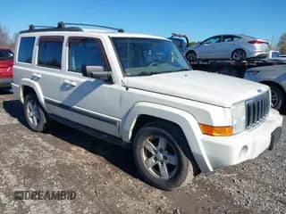 2007 Jeep Commander Sport z VIN 1J8HG48N47C691380, wystawiony jako IAAI lot #43523773 z przebiegiem 177 017 mil mil oraz . Historia ofert i sprzedaży dostępna na DreamBid. Obrazek 1.