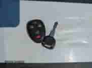 2011 Chevrolet Suburban LS z VIN 1GNSKHE37BR219368, wystawiony jako IAAI lot #42398016 z przebiegiem 180 308 mil mil oraz . Historia ofert i sprzedaży dostępna na DreamBid. Obrazek 11.