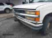1998 Chevrolet Silverado 1500 z VIN 1GCEK19R3WE129448, wystawiony jako IAAI lot #42975561 z przebiegiem 592 686 mil mil oraz . Historia ofert i sprzedaży dostępna na DreamBid. Obrazek 14.