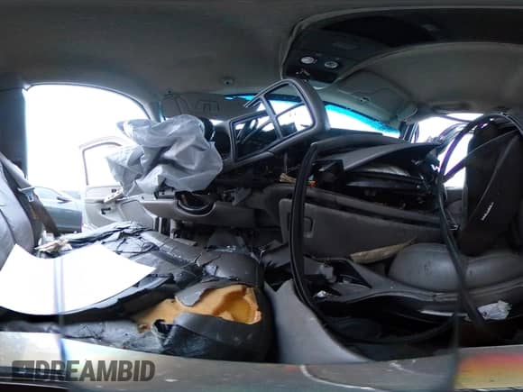 2000 GMC Sierra 1500 SLE z VIN 1GTEC19T9YZ326564, wystawiony jako IAAI lot #41284750 z przebiegiem 327 416 mil mil oraz . Historia ofert i sprzedaży dostępna na DreamBid. Obrazek 19.