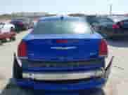 2020 Chrysler 300 S с VIN 2C3CCAGG6LH131564, выставлен на аукционе IAAI как лот 41830427 с пробегом 88 957 миль миль и . История ставок и продаж доступна на DreamBid. Изображение 16.