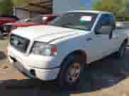 2007 Ford F-150 XL с VIN 1FTRF12227NA69022, выставлен на аукционе IAAI как лот 43305843 с пробегом 132 170 миль миль и . История ставок и продаж доступна на DreamBid. Изображение 17.