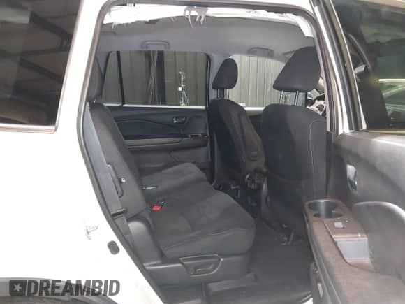 2018 Honda Pilot LX с VIN 5FNYF6H13JB066479, выставлен на аукционе IAAI как лот 41028041 с пробегом 162 331 миль миль и . История ставок и продаж доступна на DreamBid. Изображение 8.